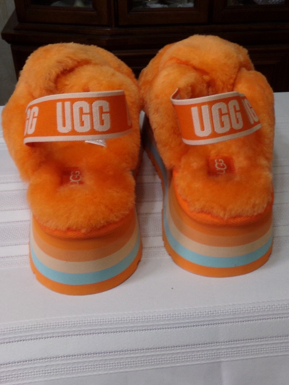 NWOB UGG All Fluffed Up Knoty Tangerine Platform Slippers Size Women’s US 8 - Picture 5 of 11